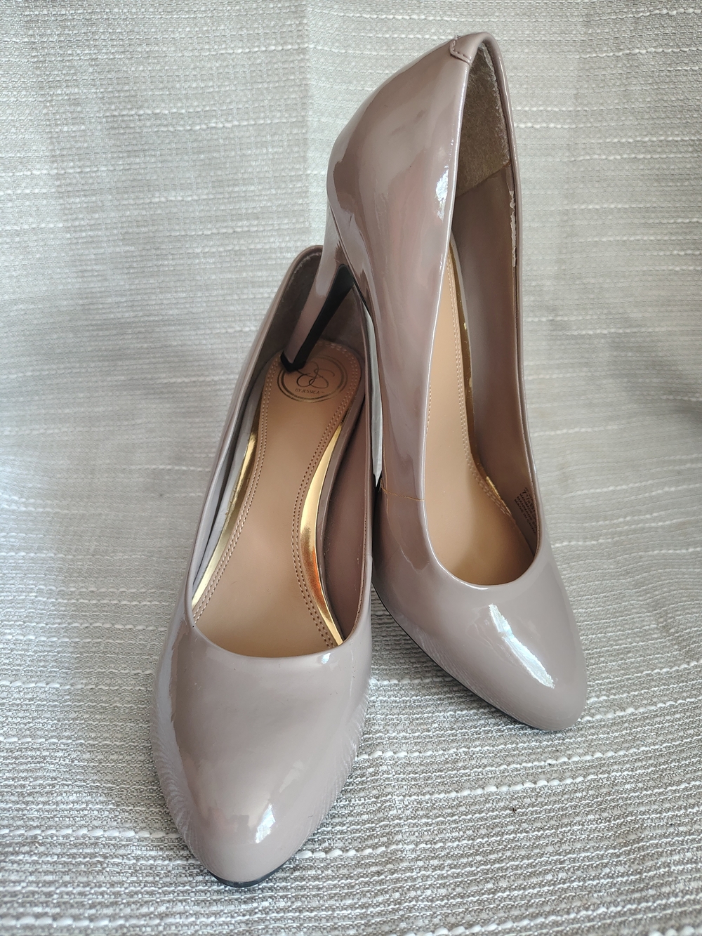 Jessica Simpson Marta Taupe Patent Platform Pumps Size 7.5
